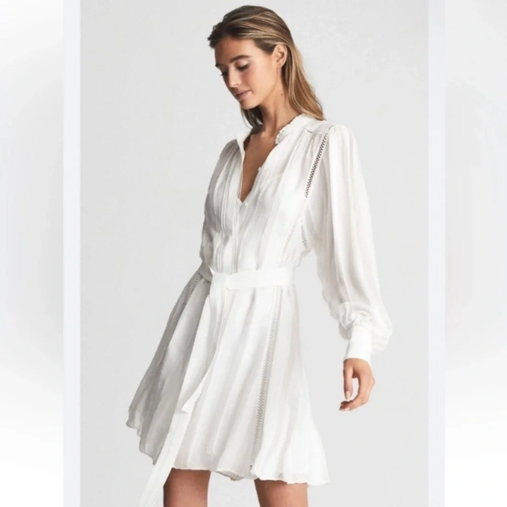 Reiss new white